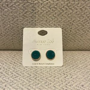 🆕 Avenue Zoe Earrings